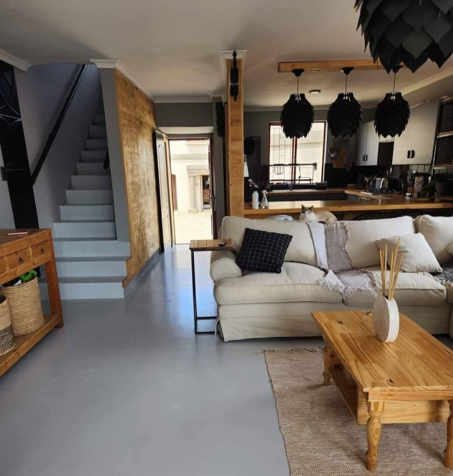 3 Bedroom Property for Sale in Paradise Beach Eastern Cape